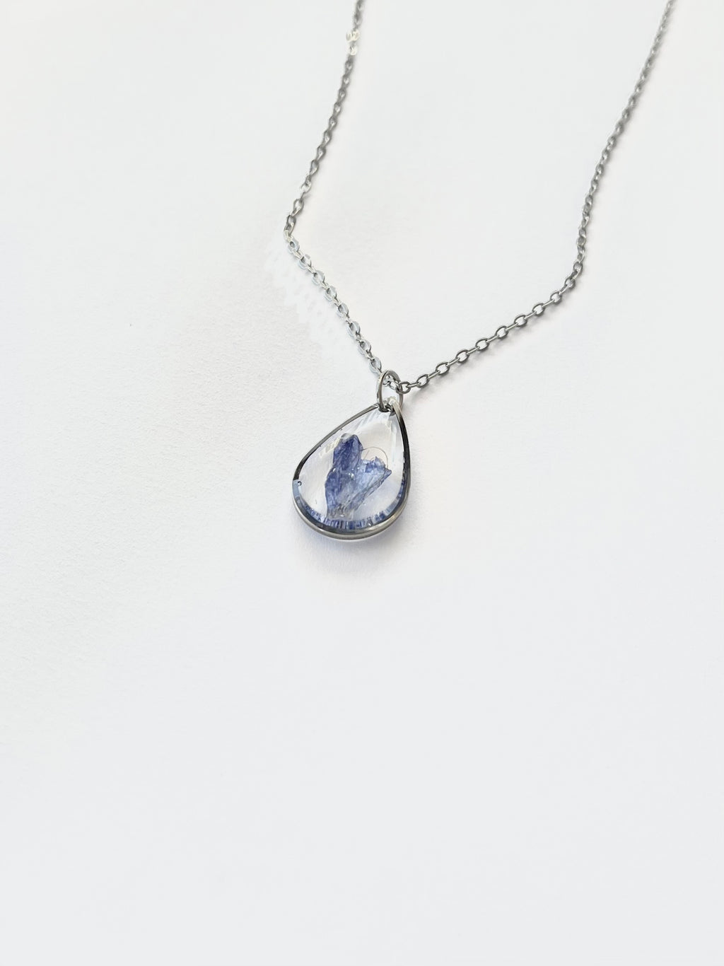 Silver Drop Blue Flower Necklace (Medium)