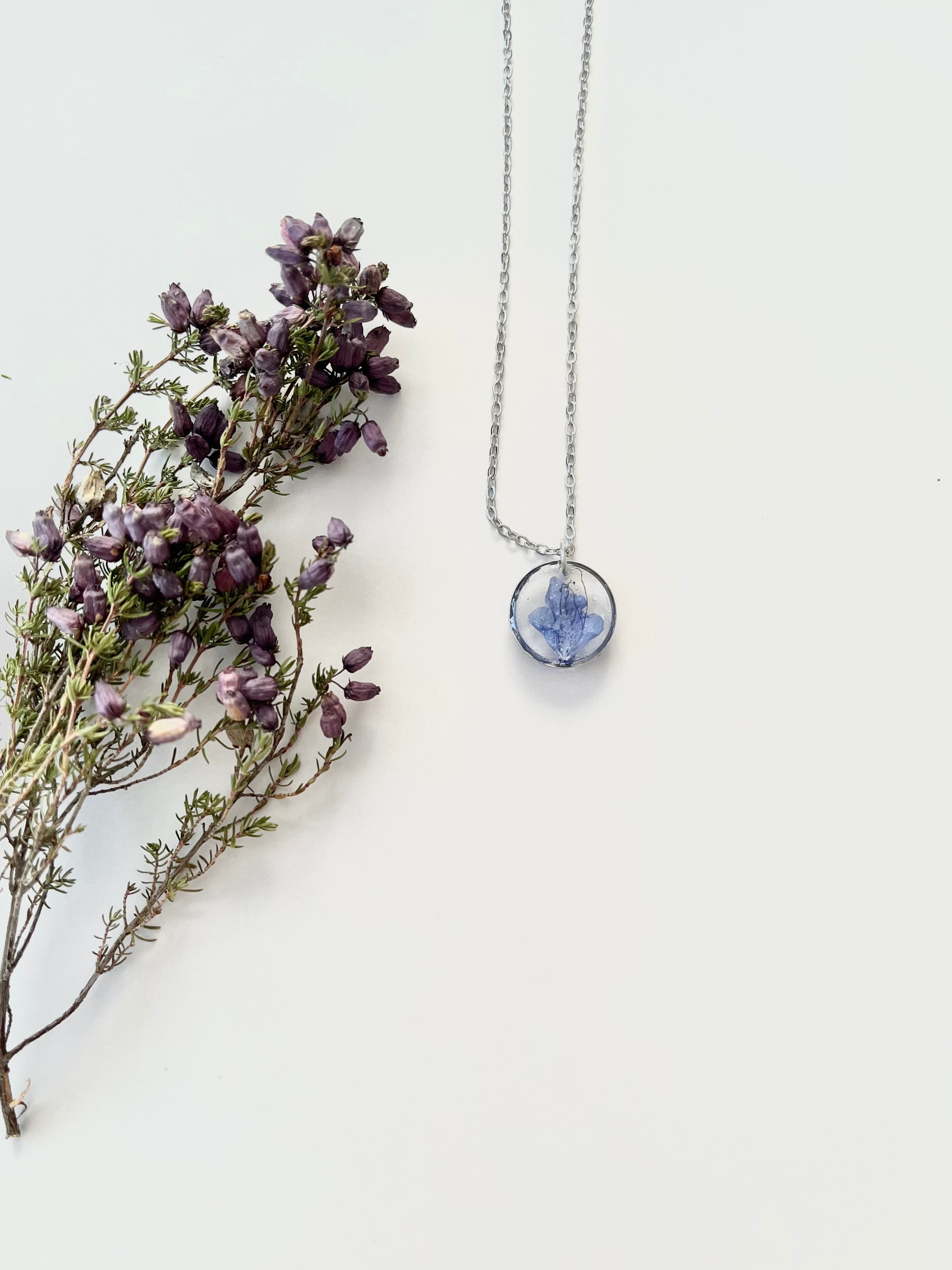 Silver Round Blue Flower Necklace (Small)