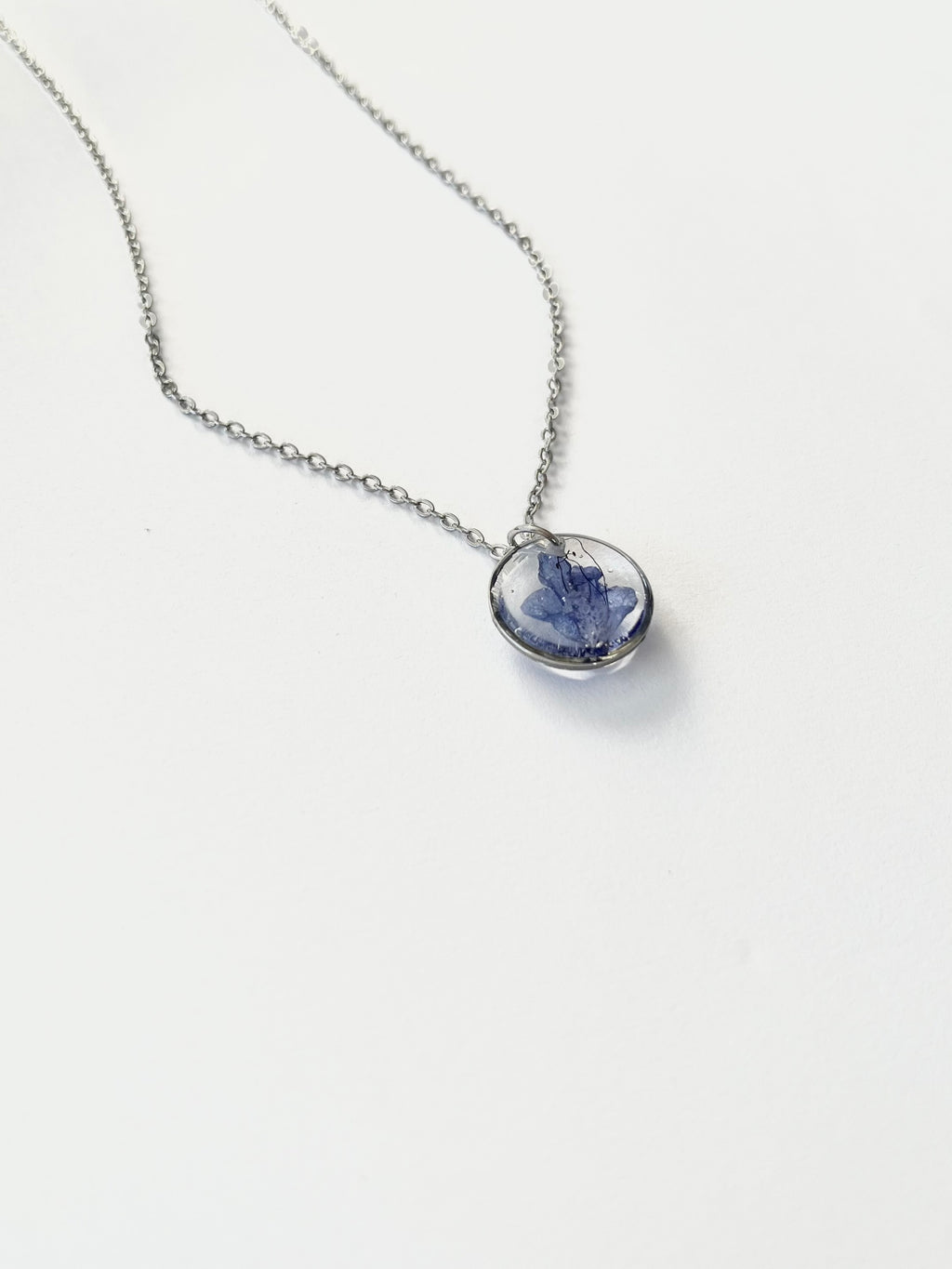 Silver Round Blue Flower Necklace (Small)