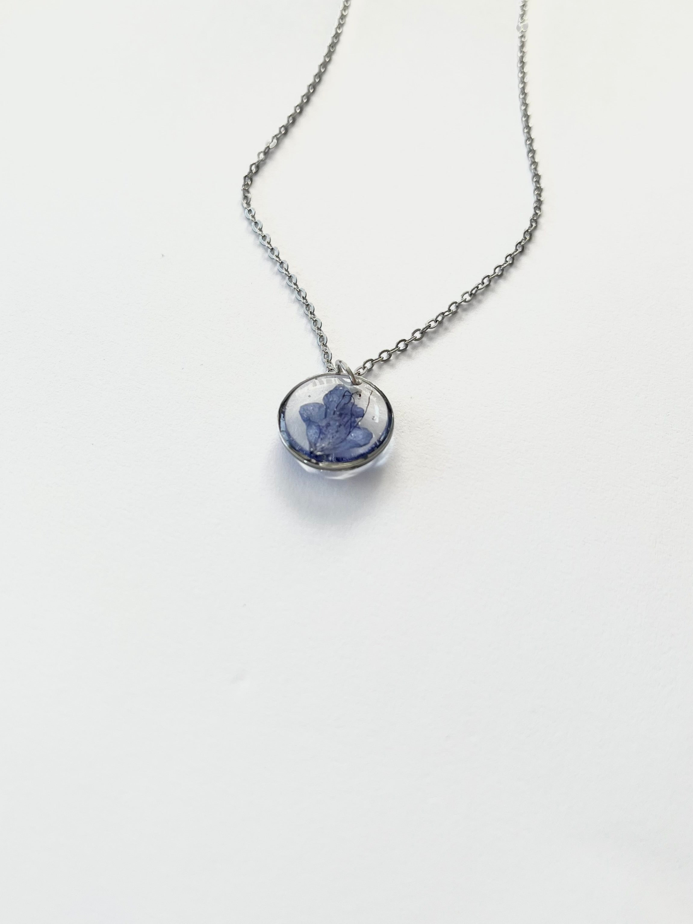 Silver Round Blue Flower Necklace (Small)
