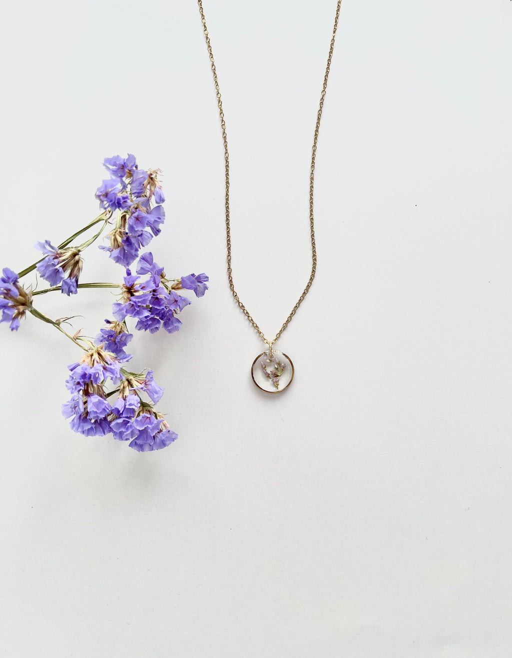 Gold Round Scottish Heather Necklace (Small)
