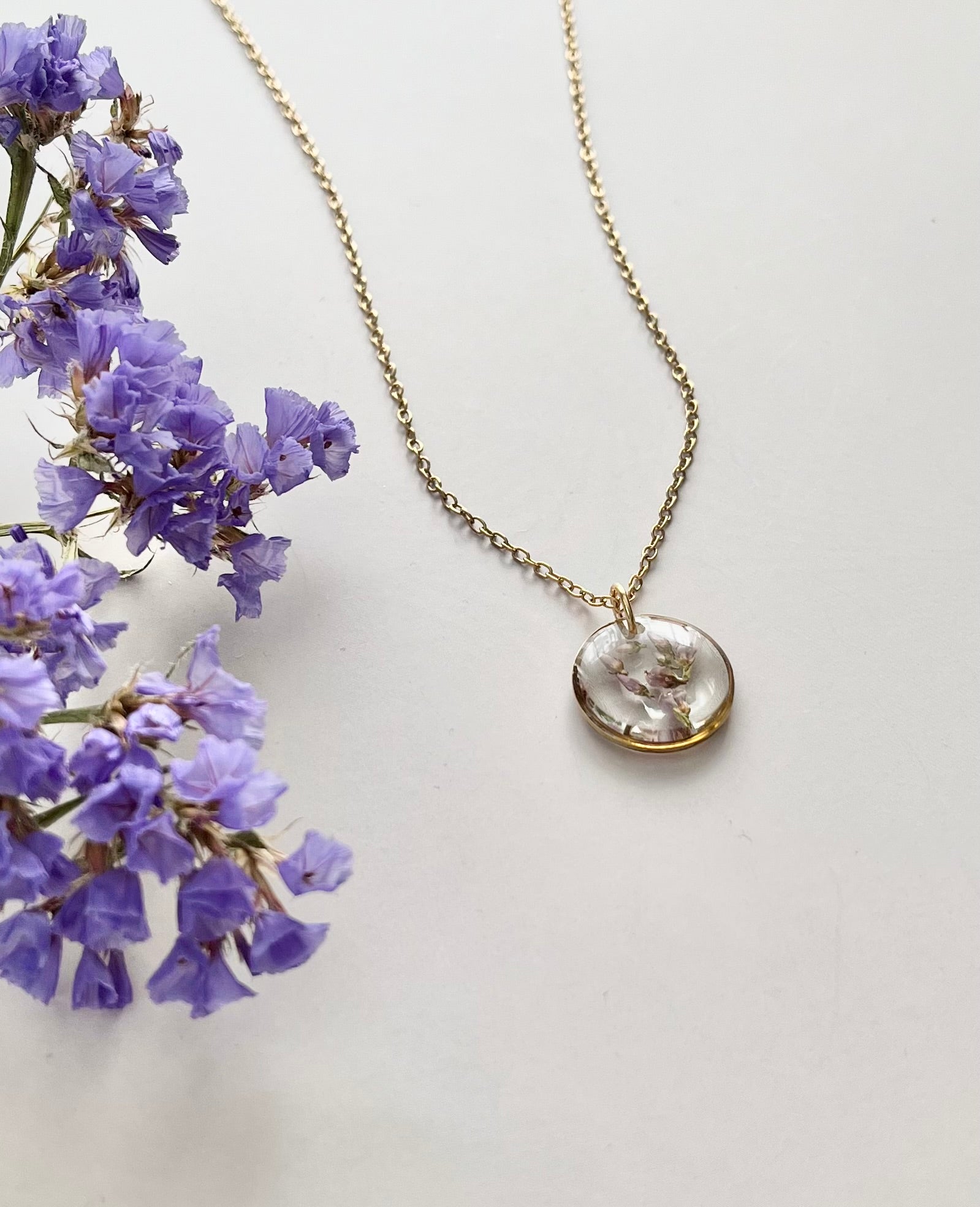 Gold Round Scottish Heather Necklace (Small)