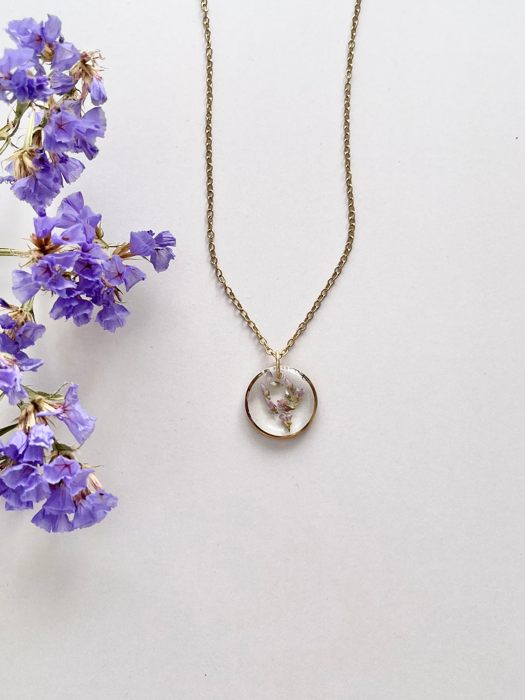 Gold Round Scottish Heather Necklace (Small)