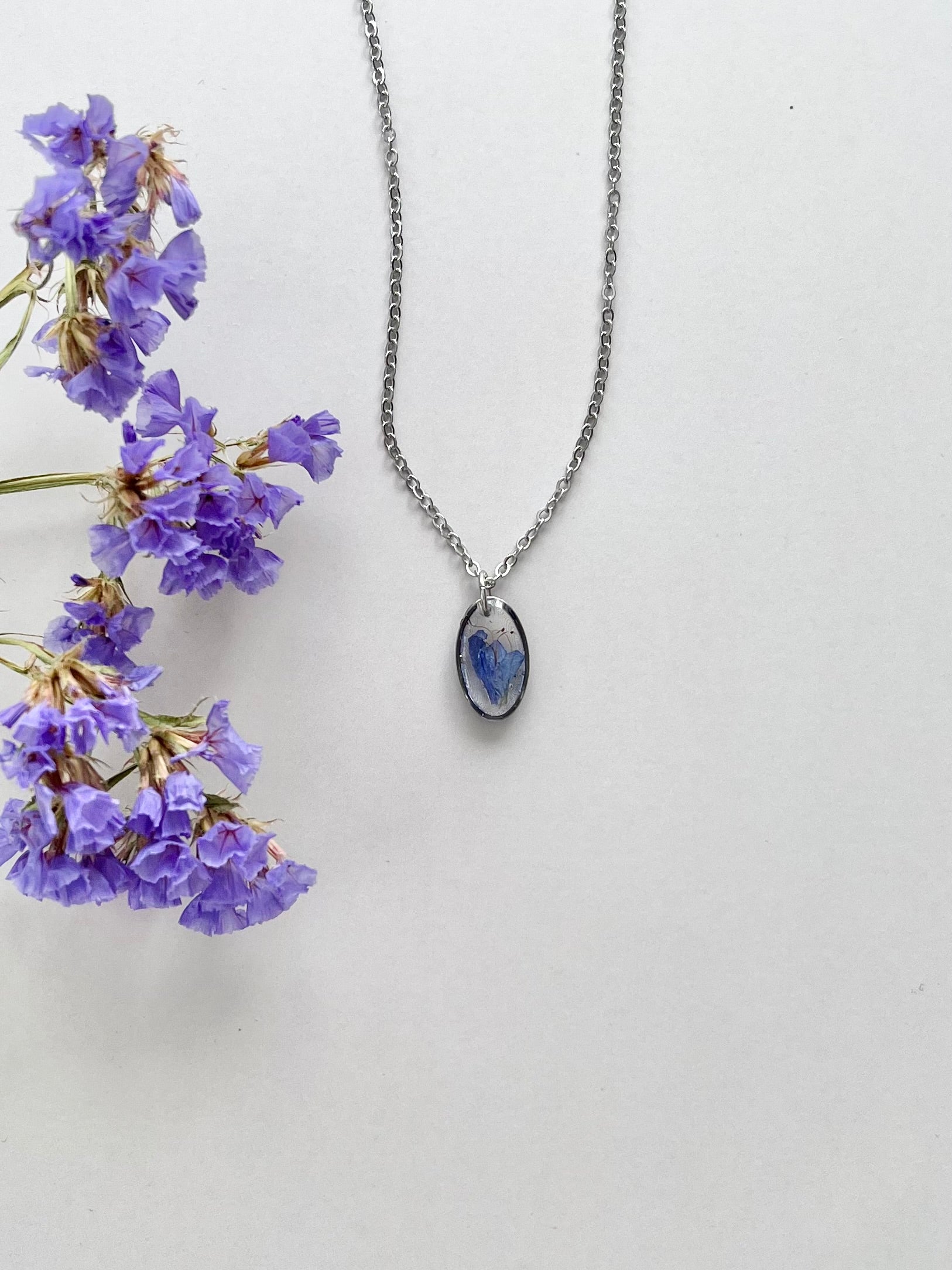 Silver Oval Blue Flower Necklace (Small)