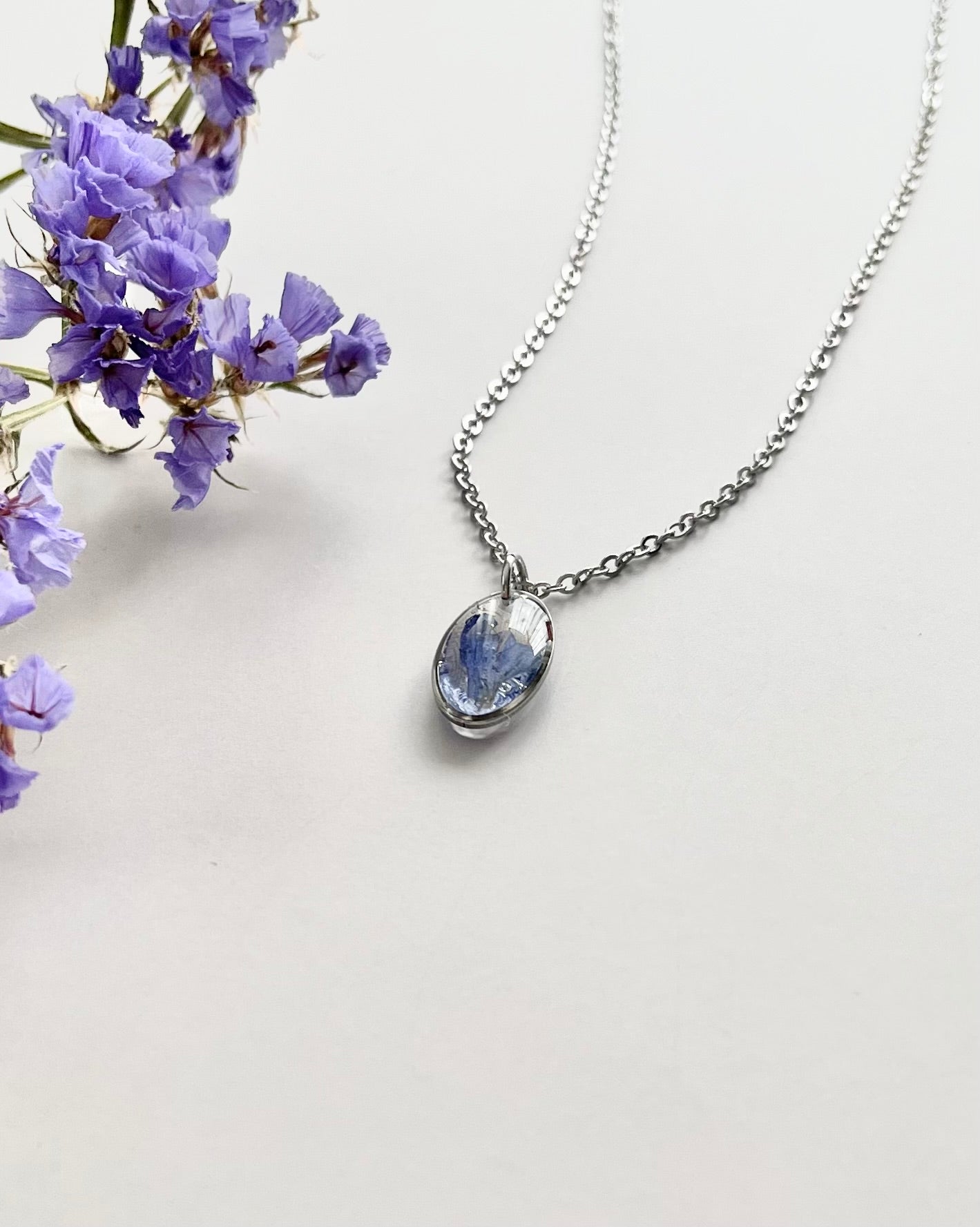 Silver Oval Blue Flower Necklace (Small)