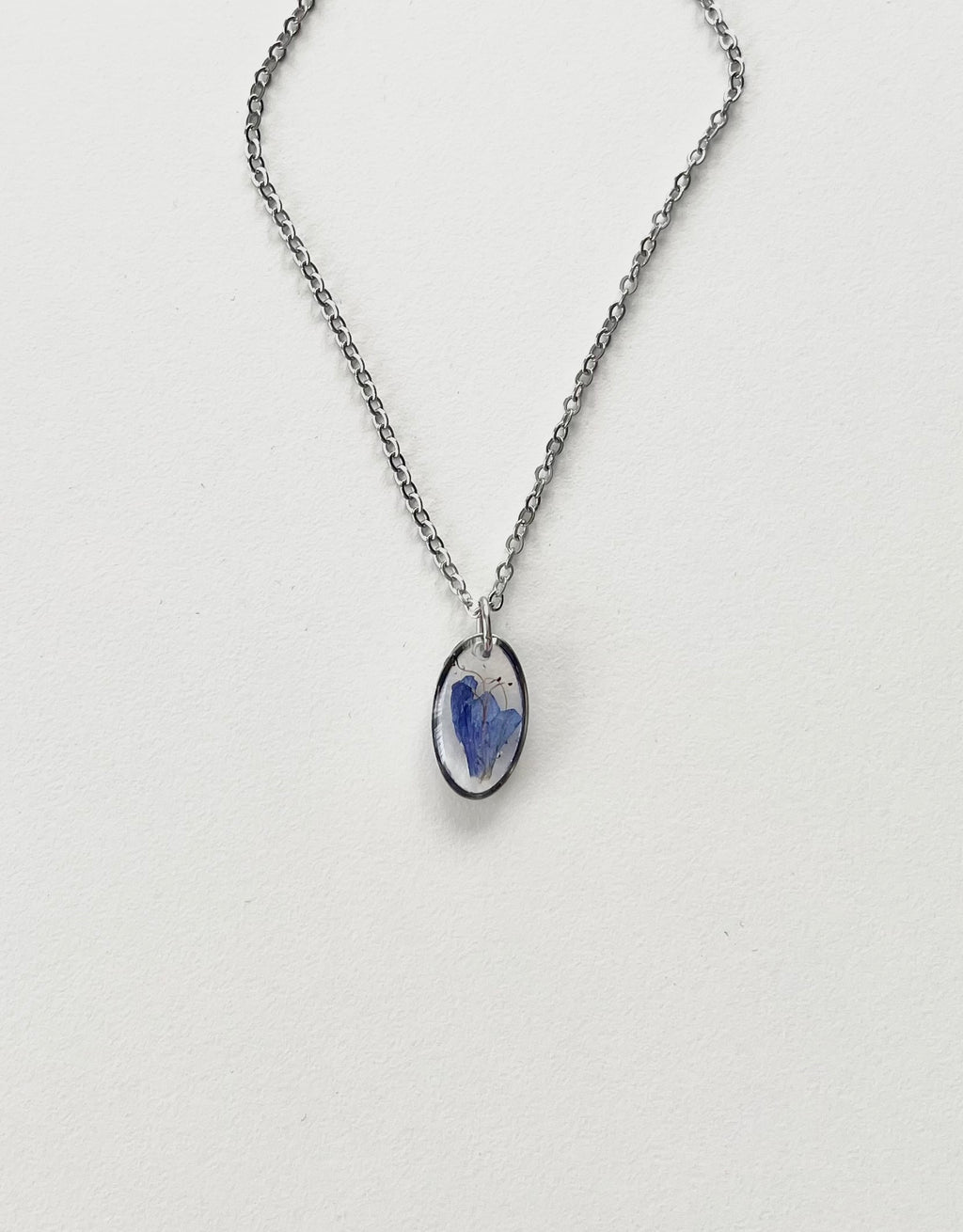 Silver Oval Blue Flower Necklace (Small)