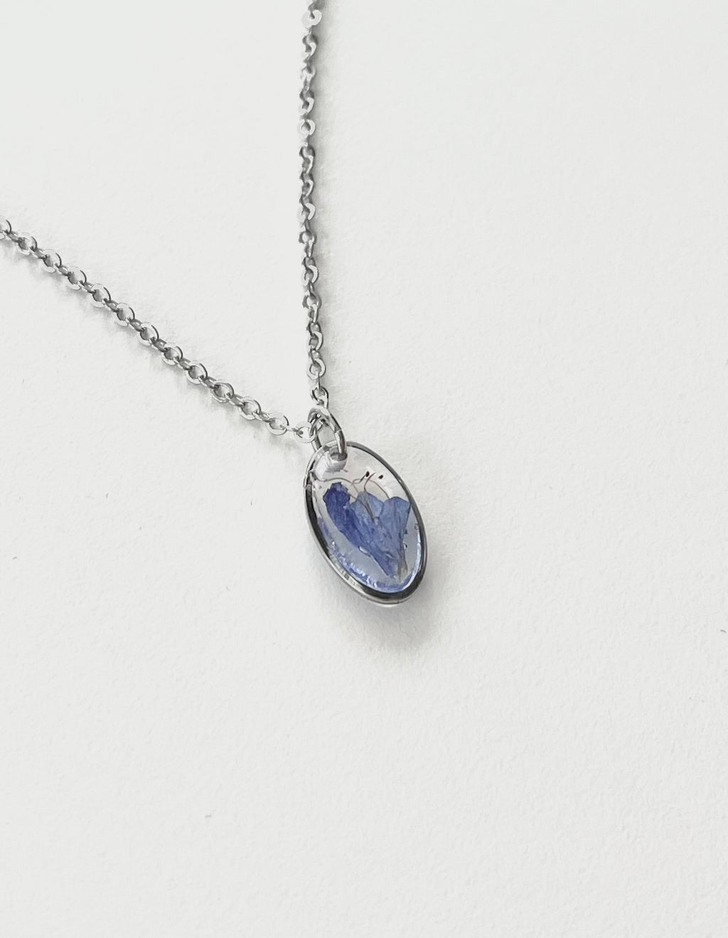 Silver Oval Blue Flower Necklace (Small)