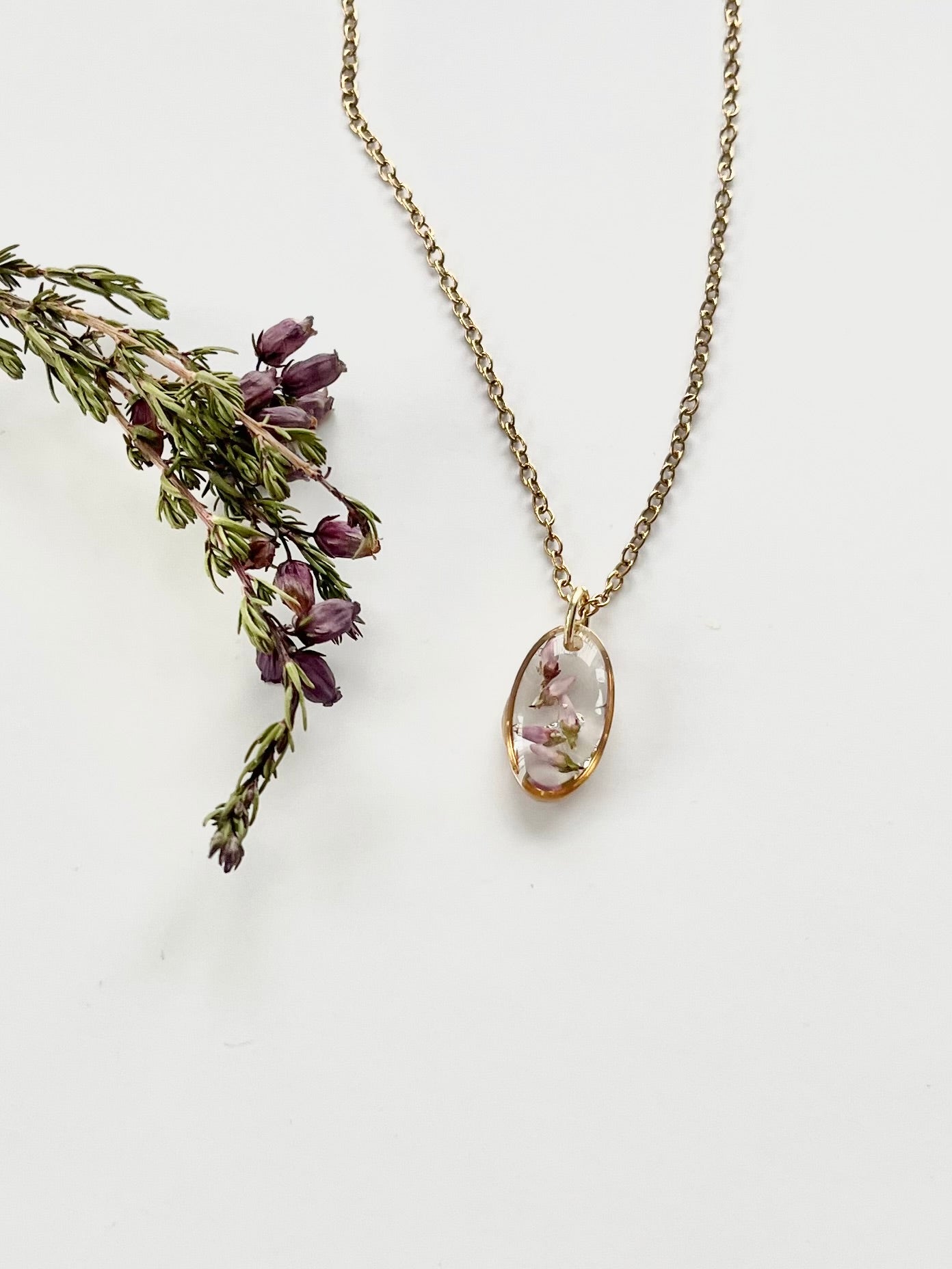 Gold Oval Scottish Heather Necklace (Small)