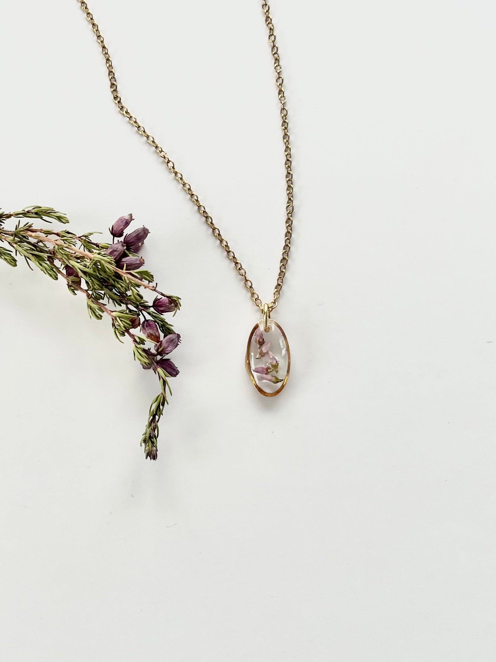 Gold Oval Scottish Heather Necklace (Small)