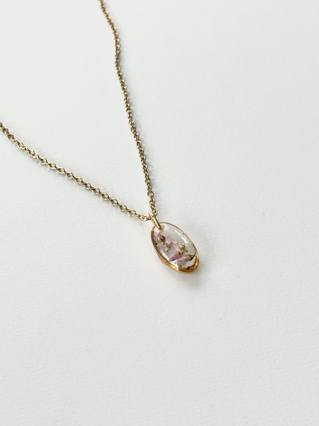 Gold Oval Scottish Heather Necklace (Small)