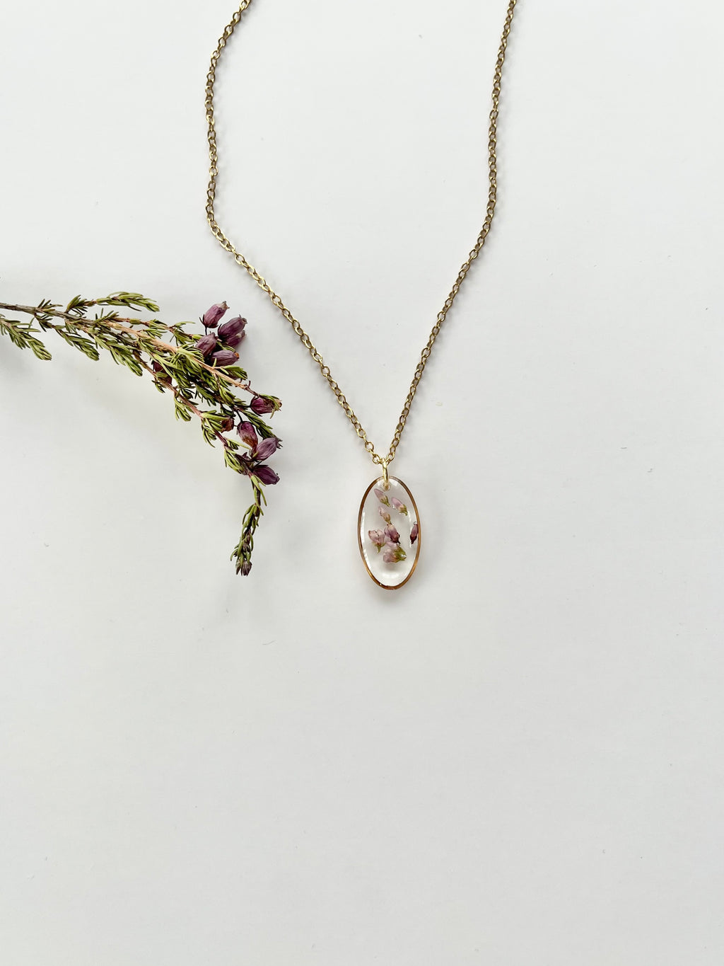 Gold Oval Scottish Heather Necklace (Medium)