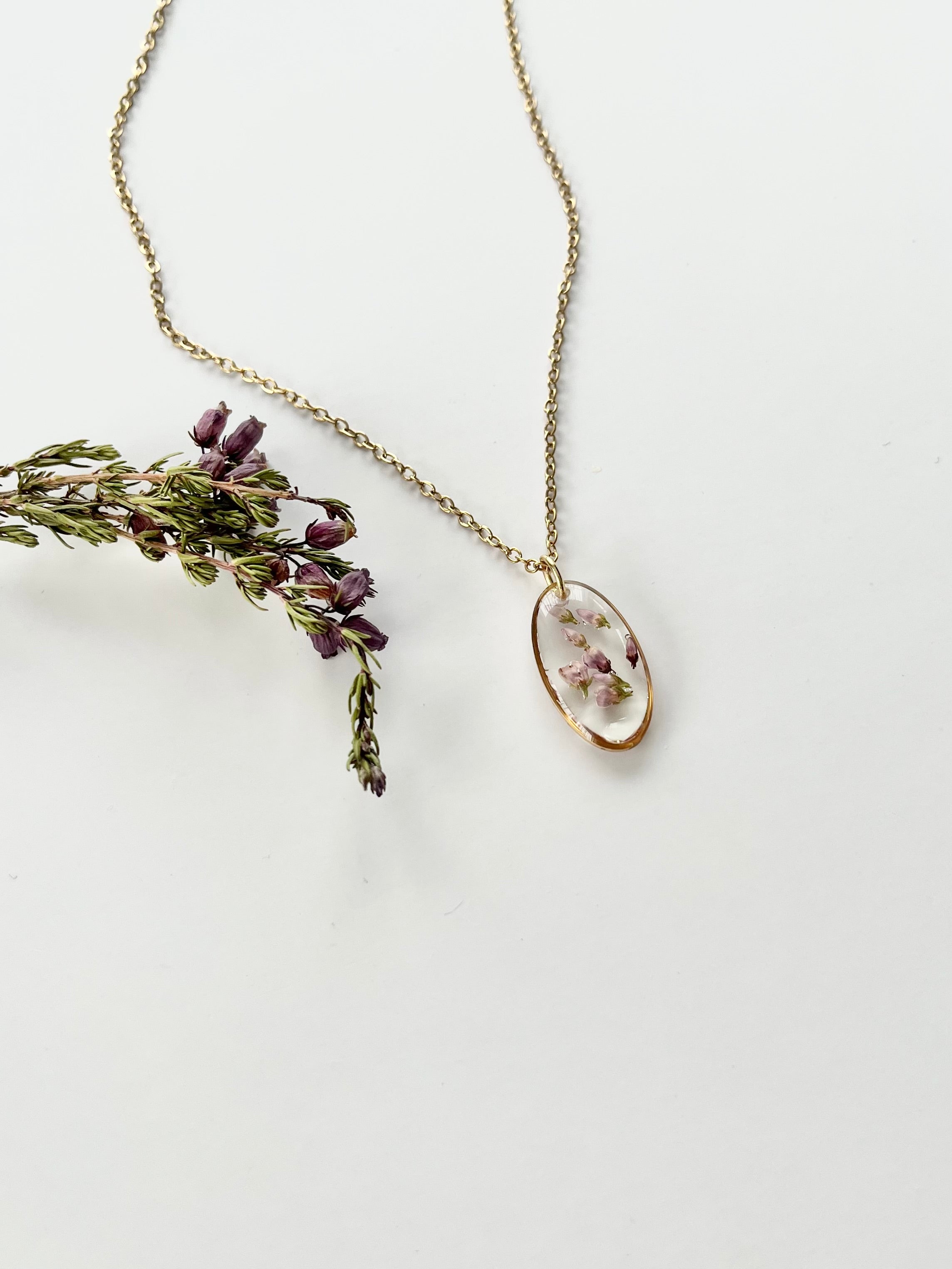 Gold Oval Scottish Heather Necklace (Medium)
