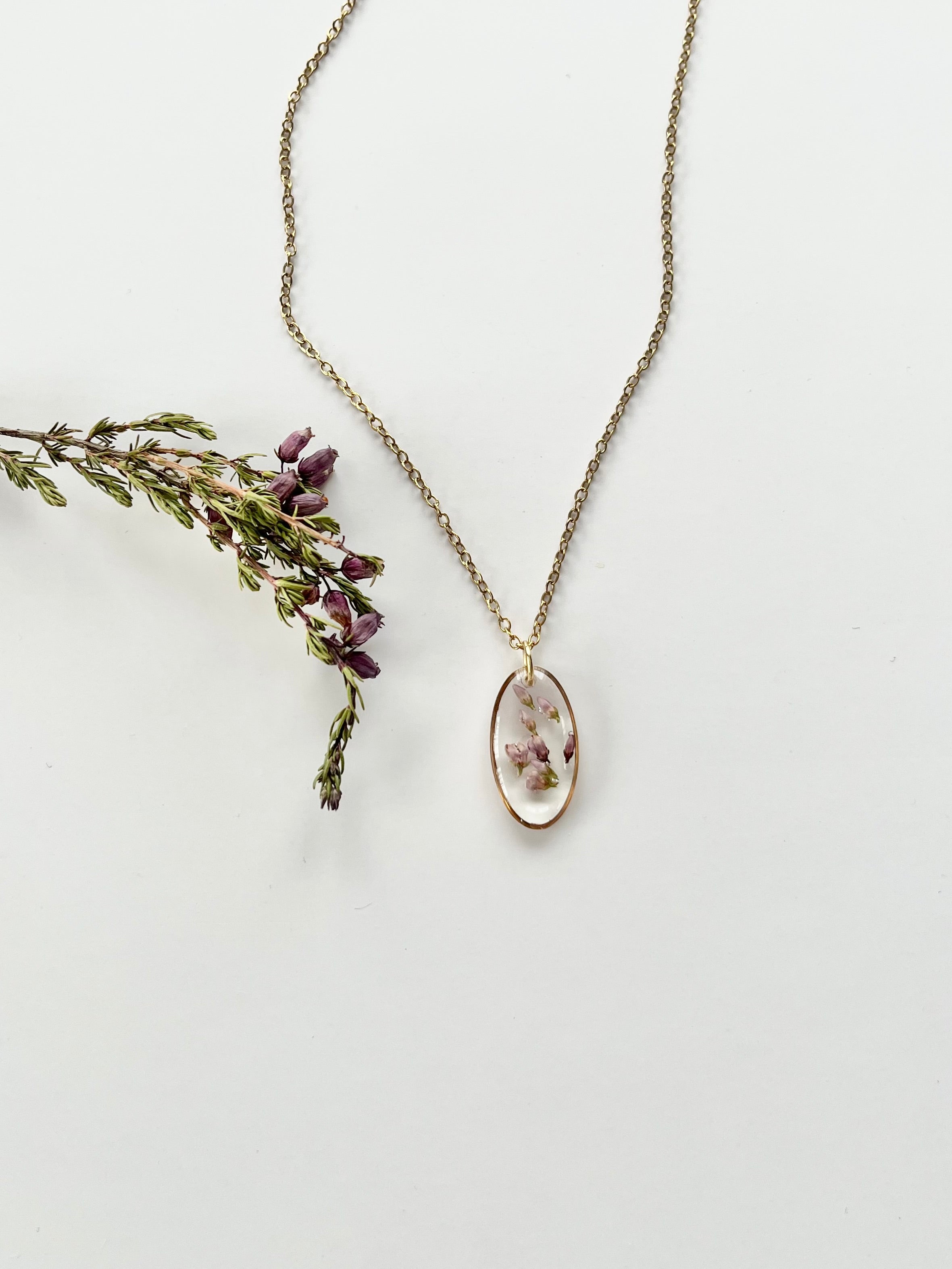 Gold Oval Scottish Heather Necklace (Medium)
