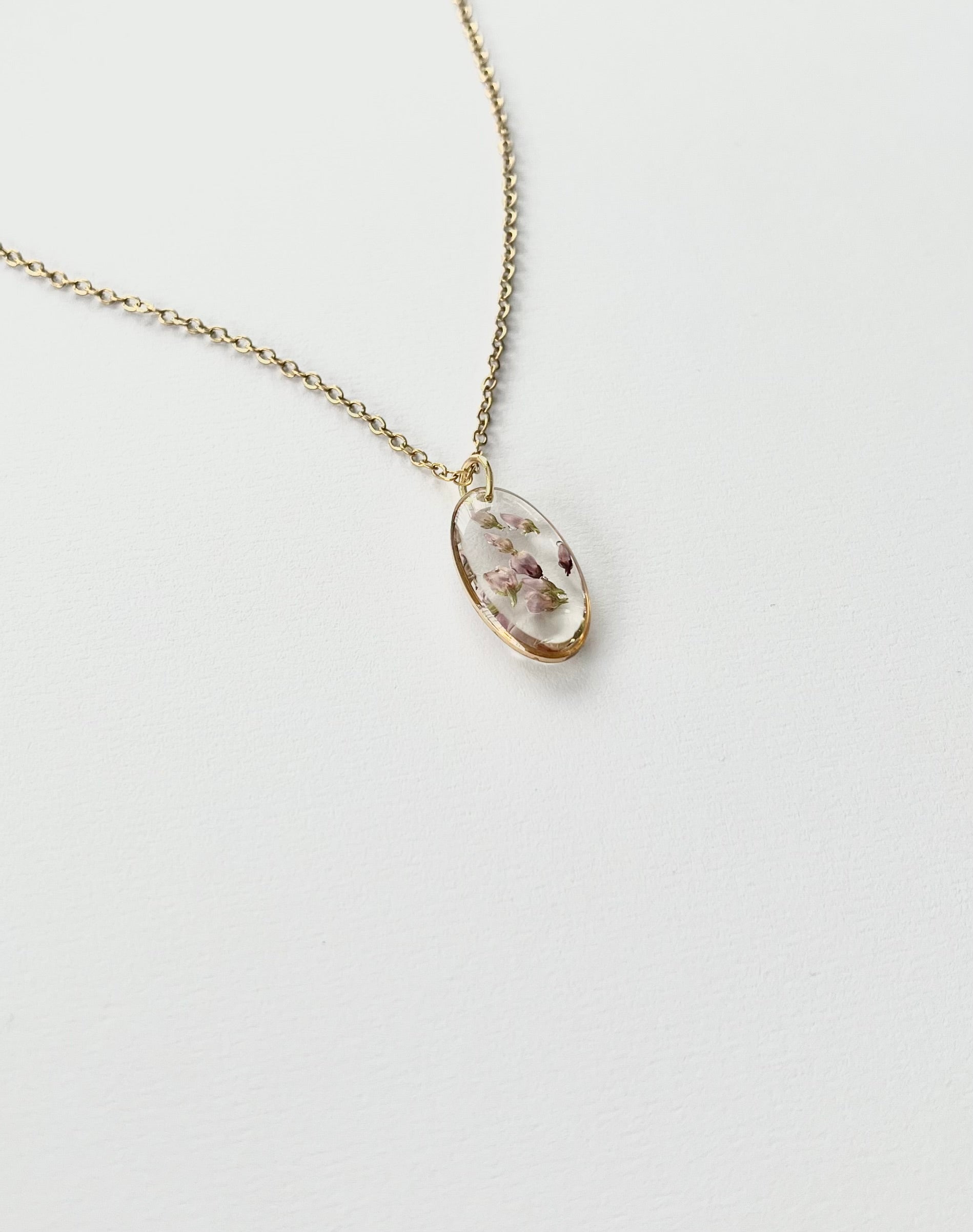 Gold Oval Scottish Heather Necklace (Medium)