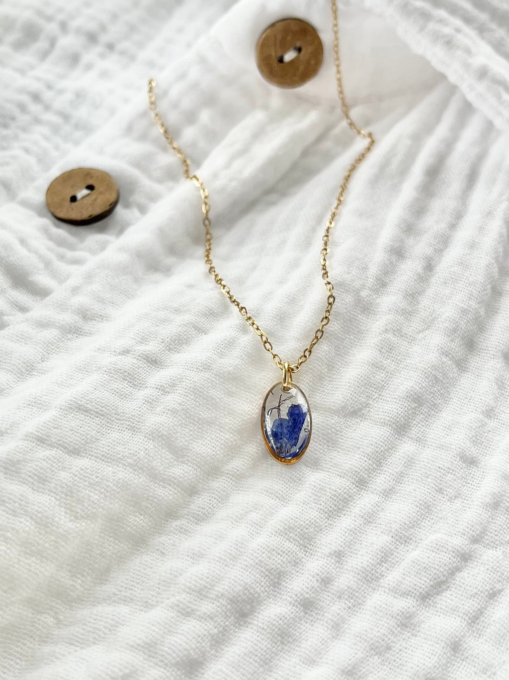 Gold Oval Blue Flower Necklace (Small)