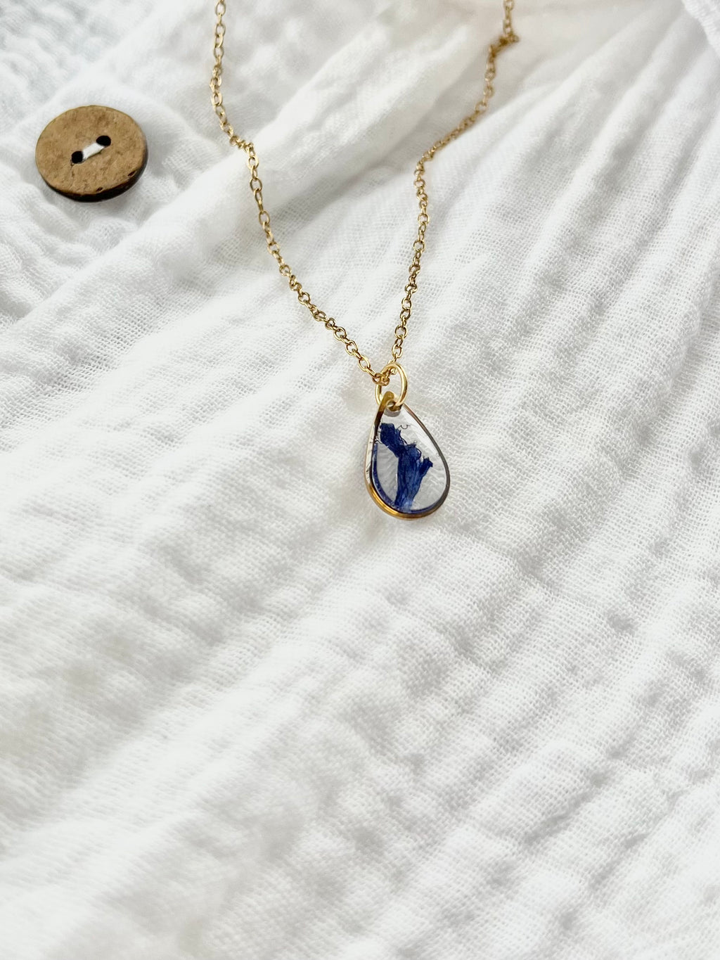 Gold Drop Blue Flower Necklace (Small)