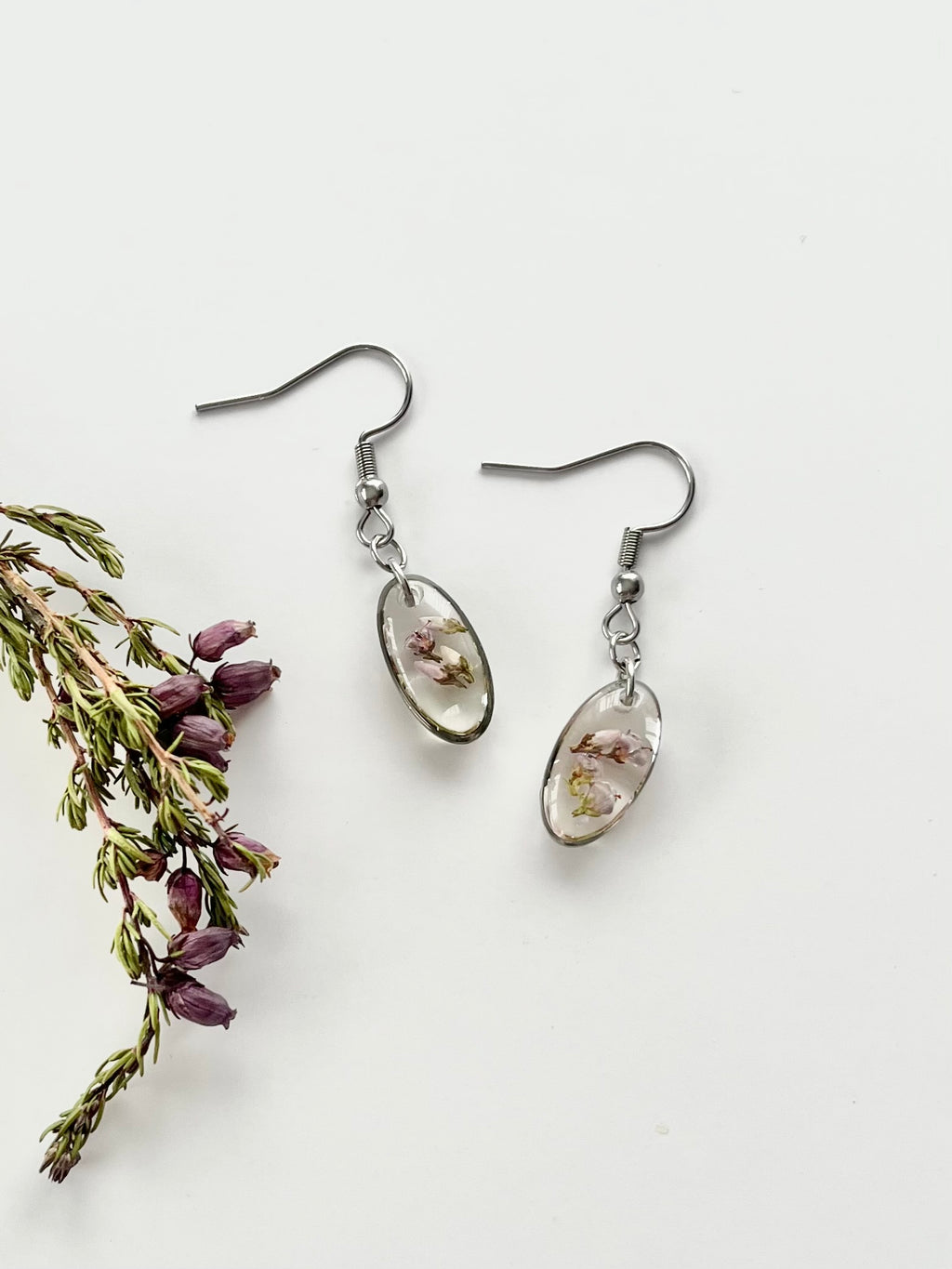 Silver Oval Scottish Heather Earrings (Small)