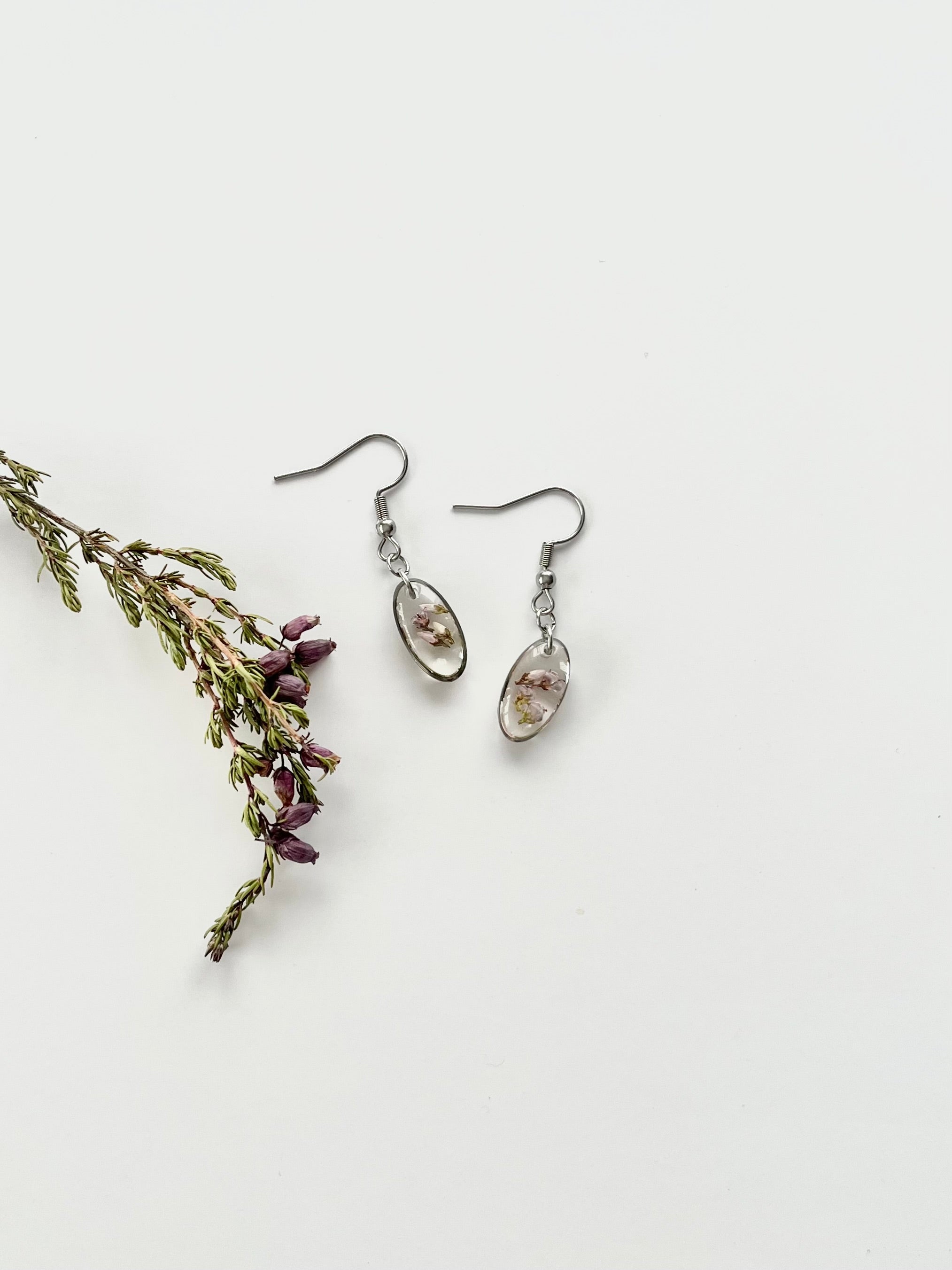 Silver Oval Scottish Heather Earrings (Small)
