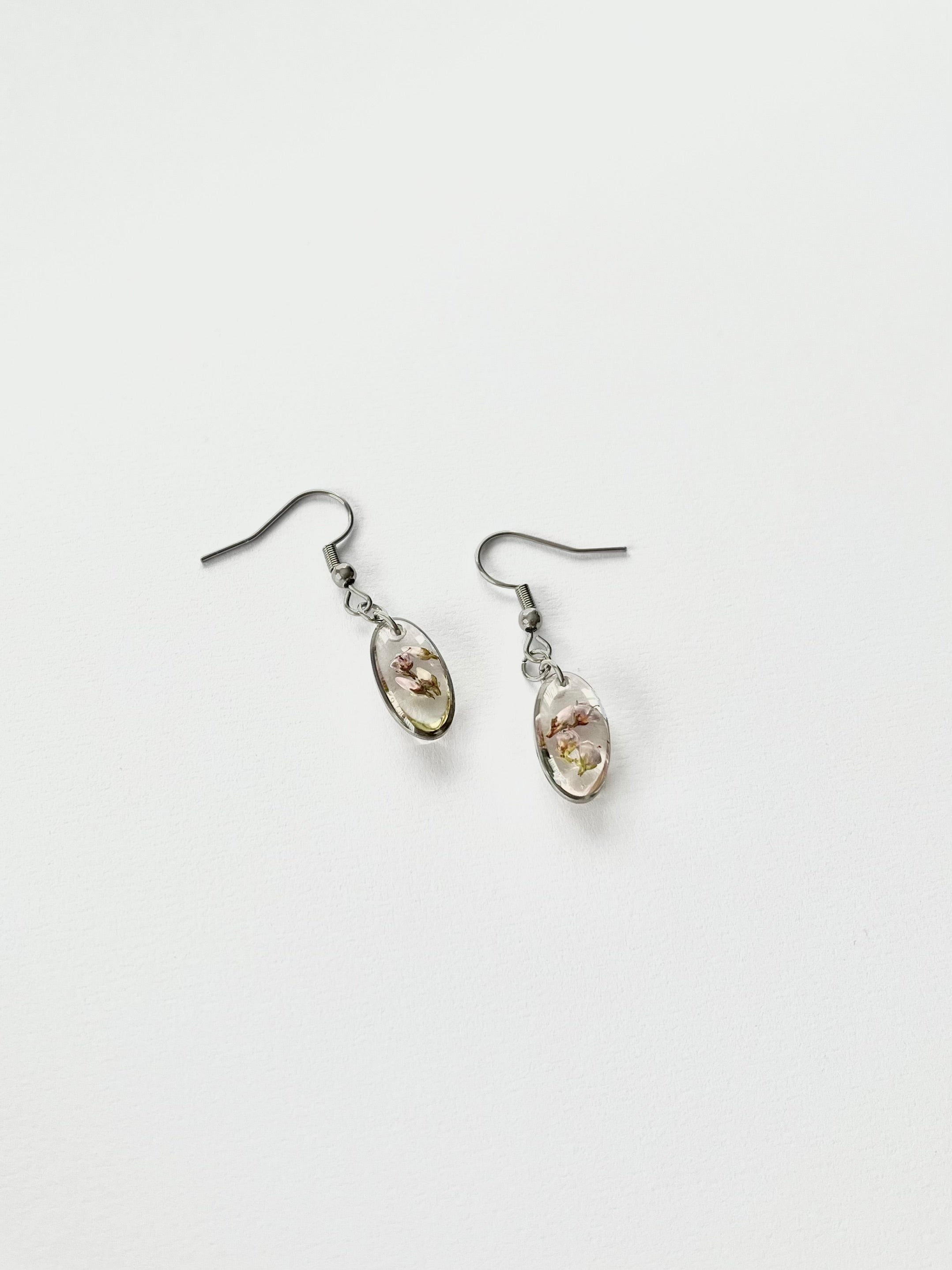 Silver Oval Scottish Heather Earrings (Small)